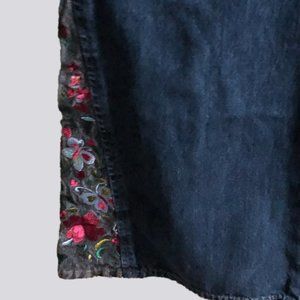 Etam embroidered women’s blue jeans